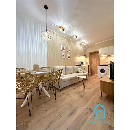 Apartment Bohos -2 Min To Center & Seaside *